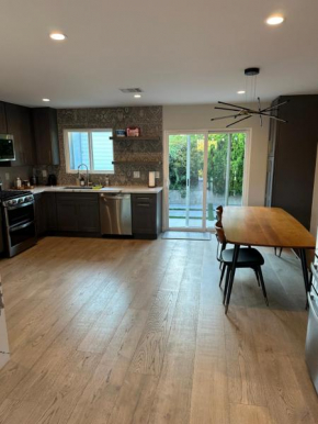 3 bedroom 2 bathroom stylish and modern home in Marina Del Rey